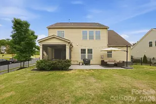 17504 Austins Creek Dr, Charlotte, NC 28278 - Photo 38