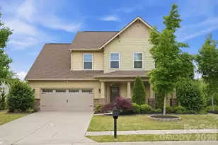17504 Austins Creek Dr, Charlotte, NC 28278 - Photo 2