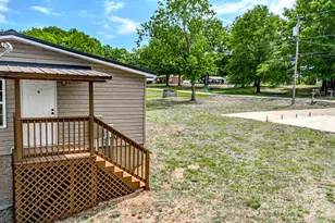 238 Phillips Dr, Forest City, NC 28043 - Photo 32