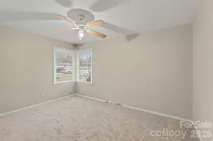 4809 Malibu Dr, Charlotte, NC 28215 - Photo 10