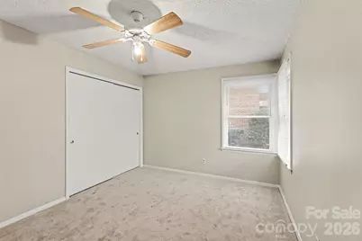 4809 Malibu Drive, Charlotte, NC 28215 - Photo 12