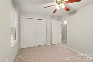 4809 Malibu Dr, Charlotte, NC 28215 - Photo 16