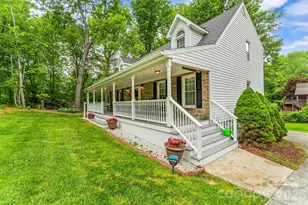 808 Lakey Gap Rd, Black Mountain, NC 28711 - Photo 2