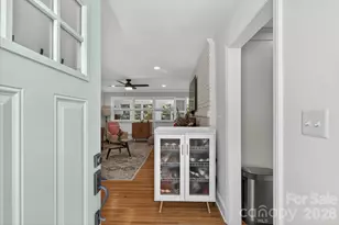 1031 Cutler Pl, Charlotte, NC 28205 - Photo 6
