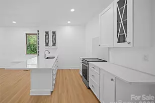 92 Cedar St, Asheville, NC 28803 - Photo 16