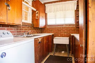 200 N Main St, Candor, NC 27229 - Photo 22