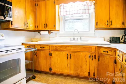 200 N Main Street, Candor, NC 27229 - Photo 8
