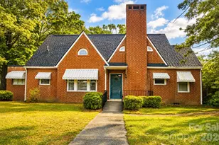 200 N Main St, Candor, NC 27229 - Photo 1