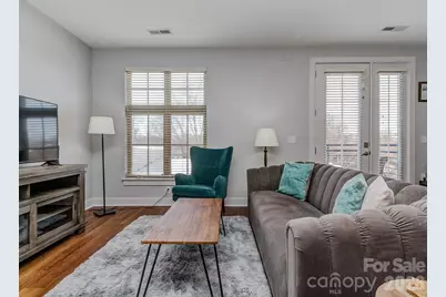 1101 W 1st Street #211, Charlotte, NC 28202 - Photo 2