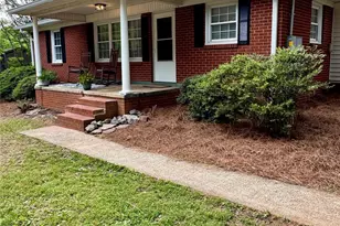 2217 Dale Ave, Lincolnton, NC 28092 - Photo 2