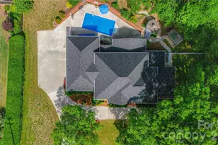 1209 S South St, Gastonia, NC 28052 - Photo 2