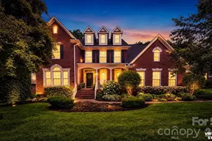 8716 Devonshire Dr, Huntersville, NC 28078 - Photo 2