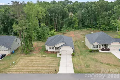 140 Wylie Trail, Statesville, NC 28677 - Photo 2