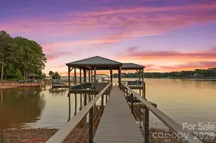 107 Beachview Dr, Mooresville, NC 28117 - Photo 1