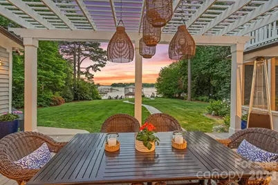 107 Beachview Drive, Mooresville, NC 28117 - Photo 2