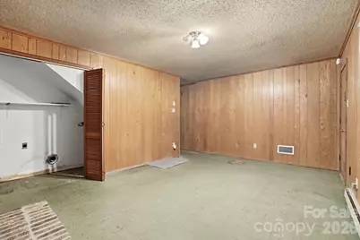 6704 Alanbrook Road, Charlotte, NC 28215 - Photo 26