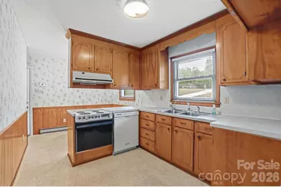 6704 Alanbrook Road, Charlotte, NC 28215 - Photo 6