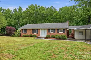 6704 Alanbrook Rd, Charlotte, NC 28215 - Photo 4