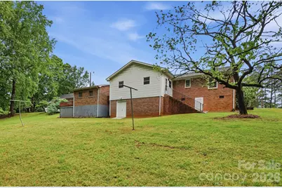 6704 Alanbrook Road, Charlotte, NC 28215 - Photo 30