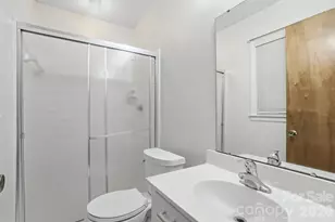 6704 Alanbrook Rd, Charlotte, NC 28215 - Photo 18