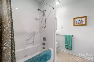 1268 Wexford Village Cir NE, Lenoir, NC 28645 - Photo 18