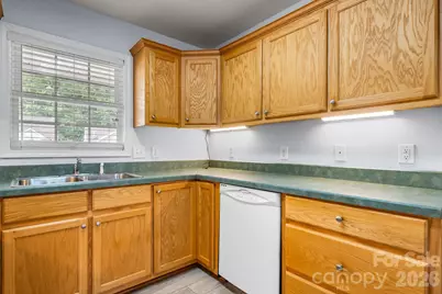1268 Wexford Village Circle NE, Lenoir, NC 28645 - Photo 8