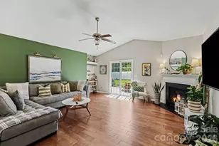 4727 McClure Rd, Charlotte, NC 28216 - Photo 6