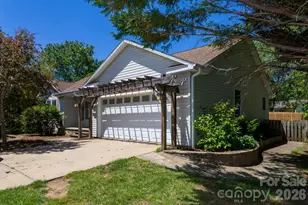 55 Eden Glen Rd, Black Mountain, NC 28711 - Photo 4