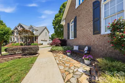 8901 Whipps Cross Court, Waxhaw, NC 28173 - Photo 6