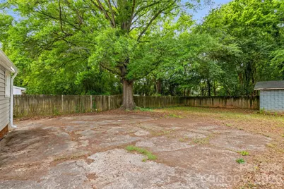 2242 Markham Court, Charlotte, NC 28205 - Photo 24