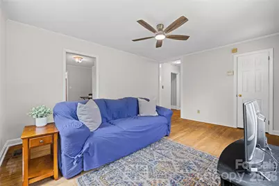 2242 Markham Court, Charlotte, NC 28205 - Photo 6