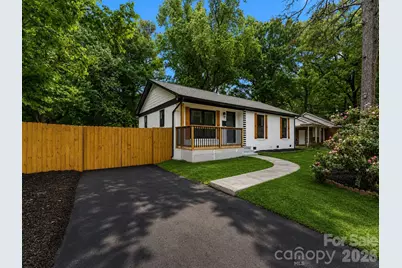 1519 Briarfield Drive, Charlotte, NC 28205 - Photo 2