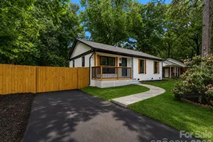 1519 Briarfield Dr, Charlotte, NC 28205 - Photo 2