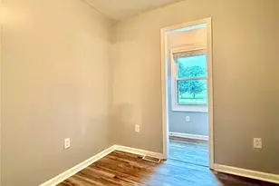 1586 Kenlane Dr, Hickory, NC 28601 - Photo 20