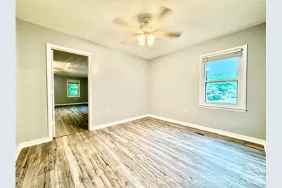 1586 Kenlane Drive, Hickory, NC 28601 - Photo 18