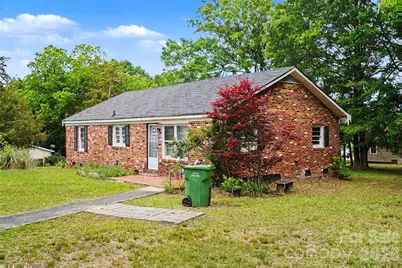 301 Hampton Road, Lancaster, SC 29720 - Photo 2
