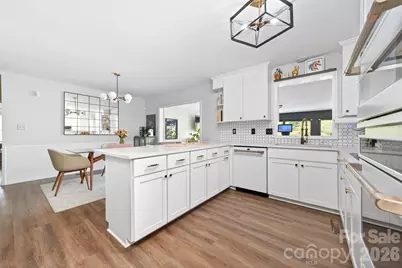 6220 Sharon Road, Charlotte, NC 28210 - Photo 18