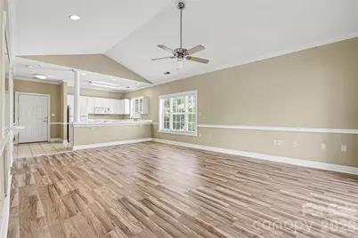 9241 Meadow Vista Road, Charlotte, NC 28213 - Photo 6