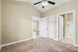 9241 Meadow Vista Rd, Charlotte, NC 28213 - Photo 16