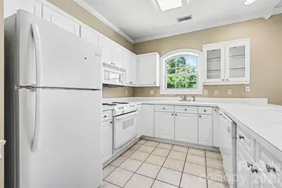 9241 Meadow Vista Road, Charlotte, NC 28213 - Photo 10