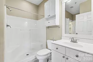 9241 Meadow Vista Rd, Charlotte, NC 28213 - Photo 22