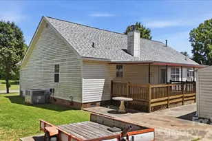 411 Patio Rd, Easley, SC 29642 - Photo 24