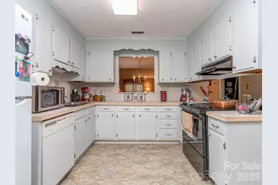 11707 Park Road, Charlotte, NC 28226 - Photo 12