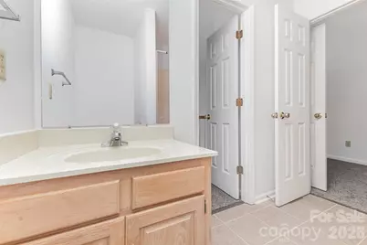570 29th Avenue Drive NW, Hickory, NC 28601 - Photo 16
