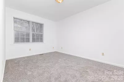 570 29th Avenue Drive NW, Hickory, NC 28601 - Photo 18