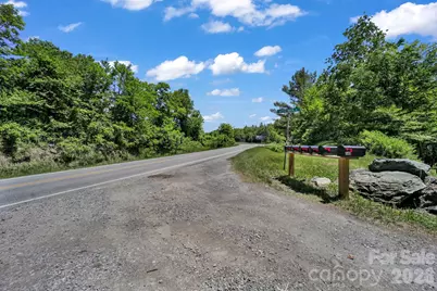 30 Little Rock Road, Newland, NC 28657 - Photo 2