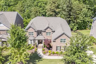 16508 Bryant Meadows Dr, Charlotte, NC 28278 - Photo 2