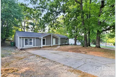 6300 Dwightware Boulevard, Charlotte, NC 28227 - Photo 2
