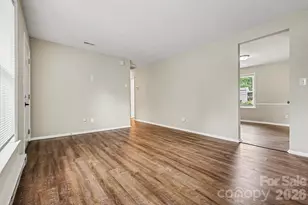603 Dobson Dr, Charlotte, NC 28213 - Photo 6