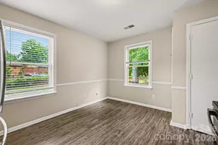 603 Dobson Dr, Charlotte, NC 28213 - Photo 10